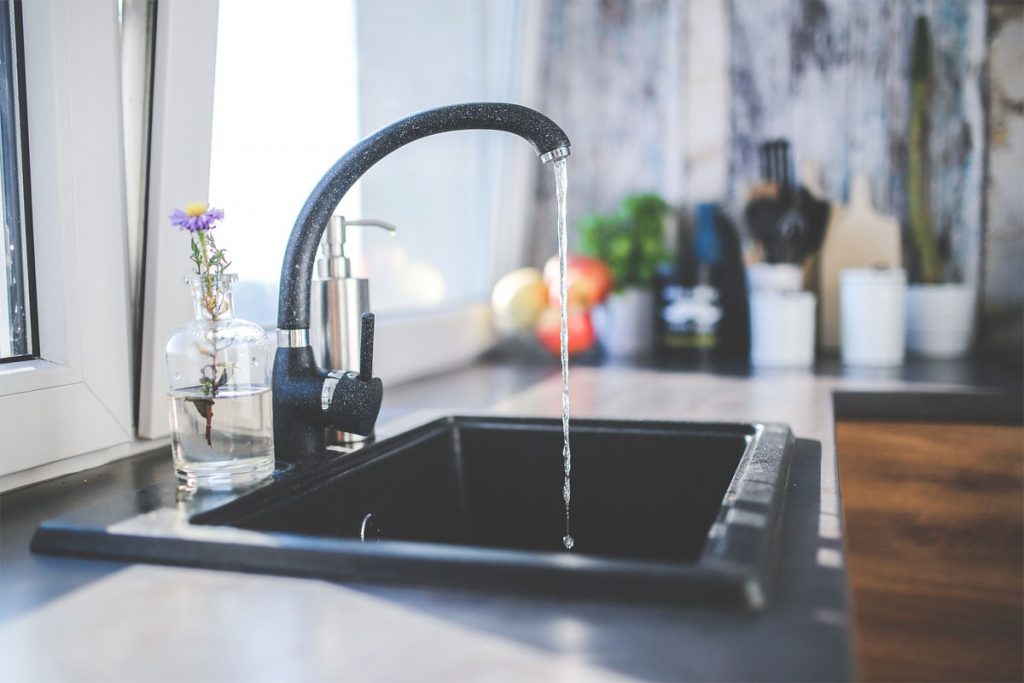 Die Wasserqualität regelmäßig überprüfen