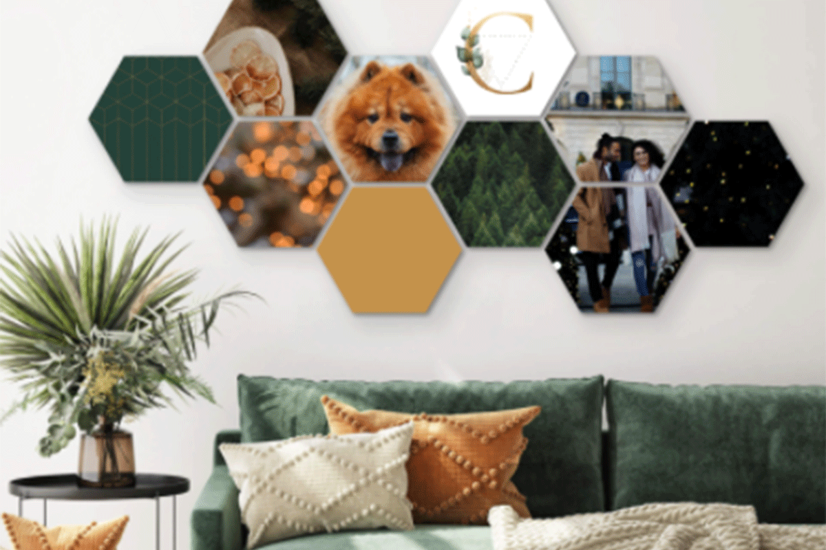 Titelbild zu „Eine Fotocollage für das Wohnzimmer ist einfach und macht Spaß“