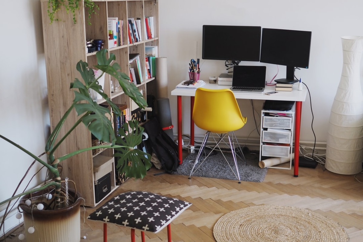 Titelbild zu „Der Ratgeber für dein Homeoffice“